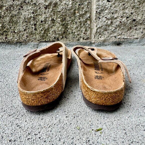 BIRKENSTOCK Gizeh Oiled Leather Sandals 36 5-5.5 Tan Shoes Flip Flops Slides - Picture 7 of 11